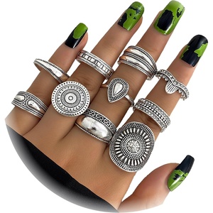17IF Stackable Rings for Women, 10-19 Pcs Vintage Silver Rings Set, Goth Boho Punk Stacking Rings, Retro Alloy Knuckle Finger Rings for Daily Wear Party Gift(Silver-10pcs)